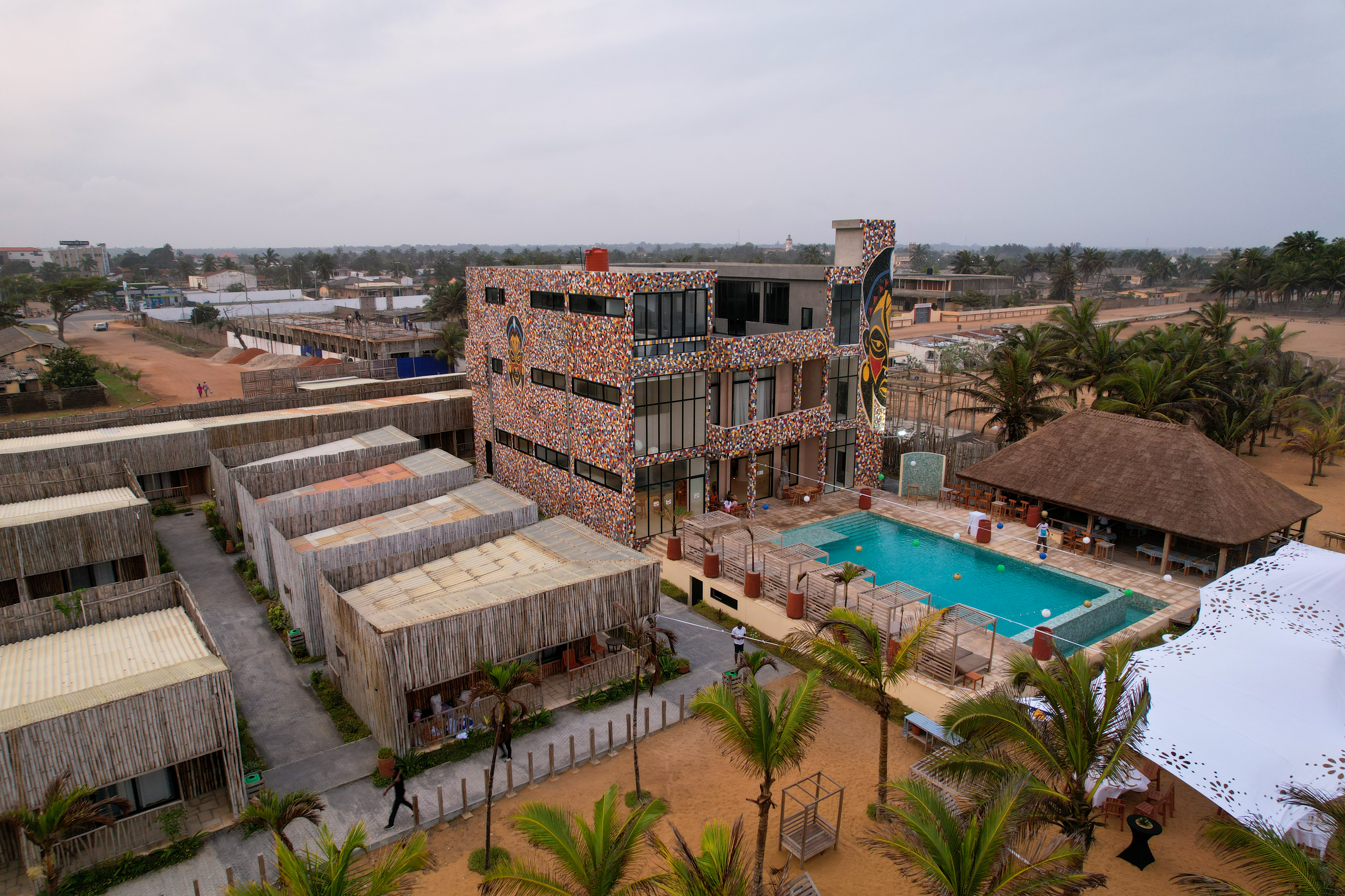 Restaurant Miadjoe Beach Resort - Vue intérieure élégante